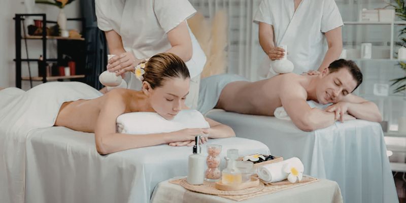 Experience a couples spa retreat